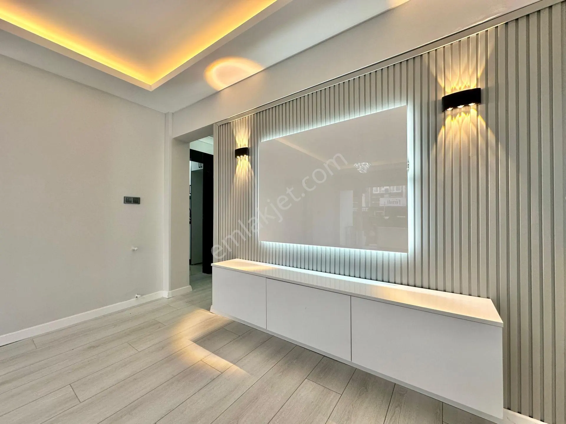 ꧁ay Emlaktan꧂akçay Merkezde Denize 100 Mt Bahçe Kullanımlı Satılık 2+1 İçi Yapılı Daire — fotoğraf 2