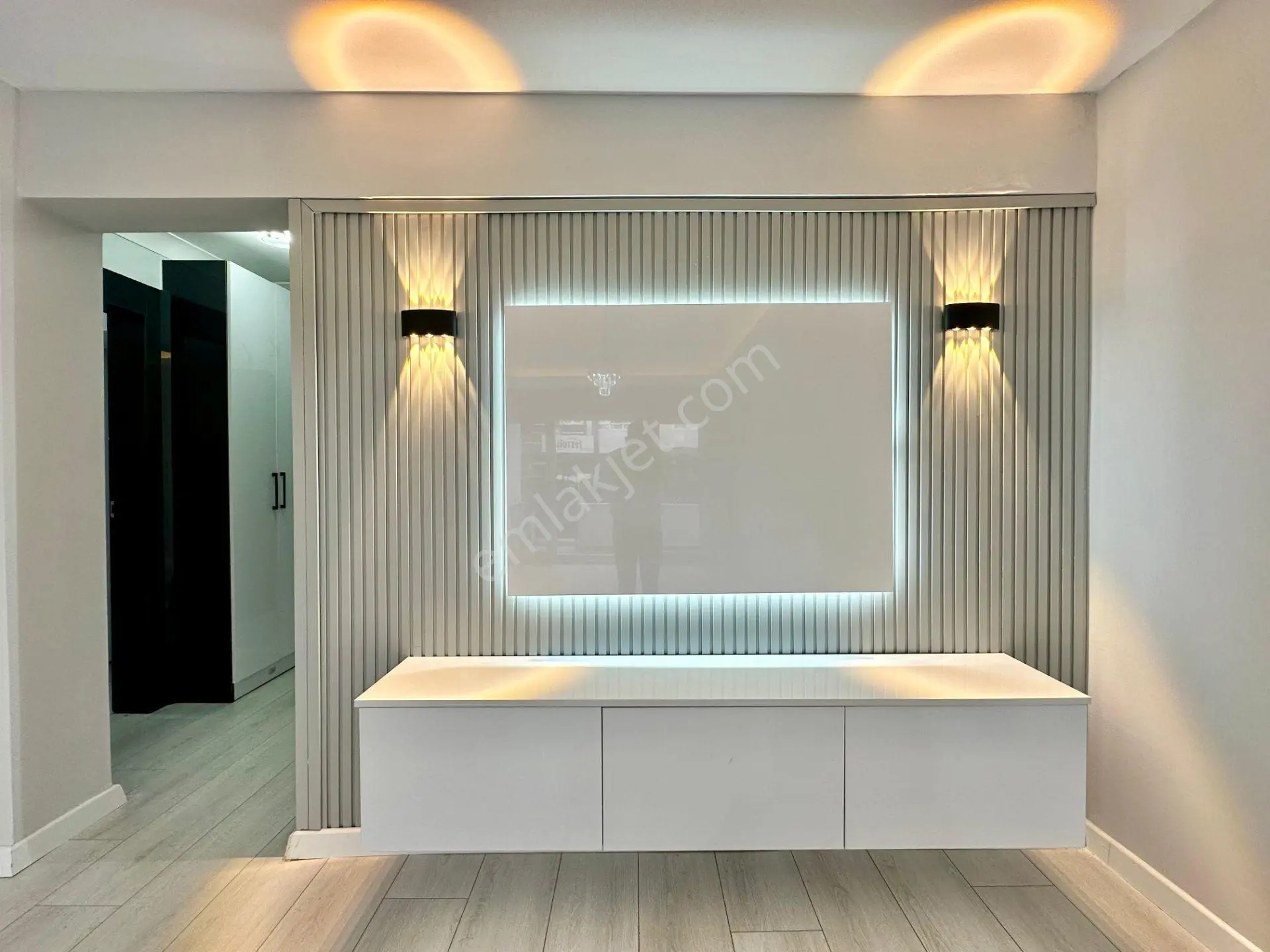 ꧁ay Emlaktan꧂akçay Merkezde Denize 100 Mt Bahçe Kullanımlı Satılık 2+1 İçi Yapılı Daire — fotoğraf 4