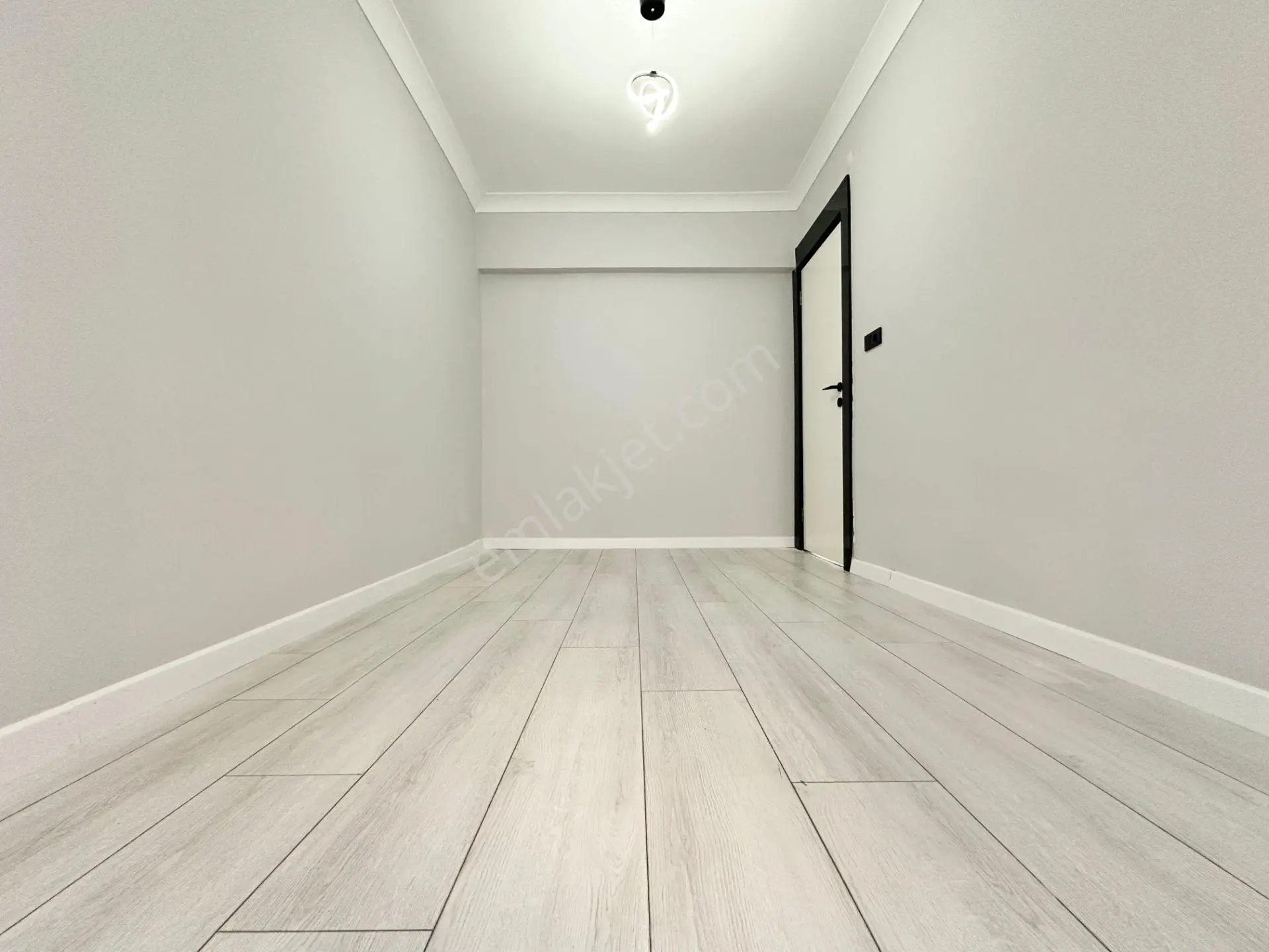 ꧁ay Emlaktan꧂akçay Merkezde Denize 100 Mt Bahçe Kullanımlı Satılık 2+1 İçi Yapılı Daire — fotoğraf 19