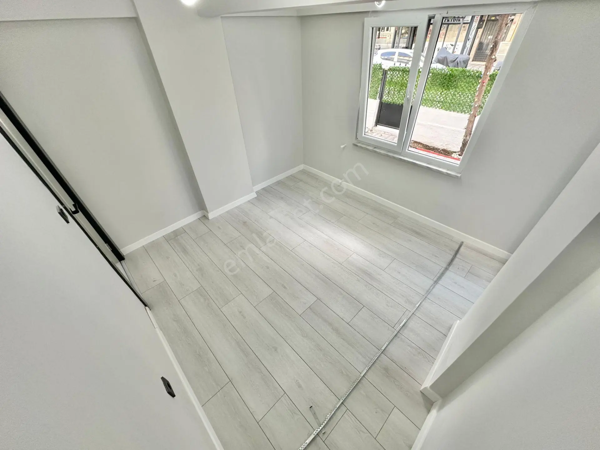 ꧁ay Emlaktan꧂akçay Merkezde Denize 100 Mt Bahçe Kullanımlı Satılık 2+1 İçi Yapılı Daire — fotoğraf 26