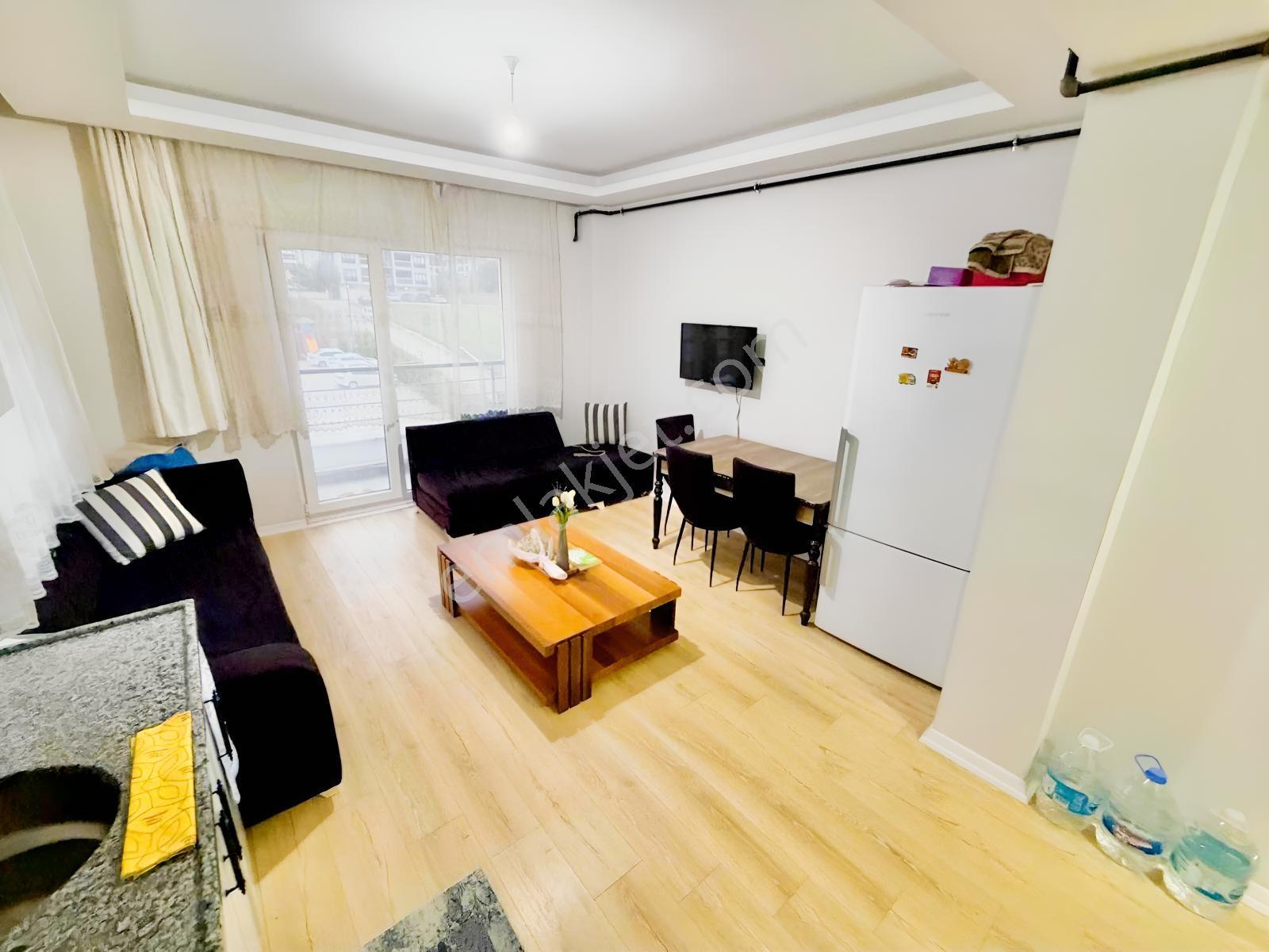 Biensden Hamitlerde Satılık Eşyalı 1+1 Daire — fotoğraf 5