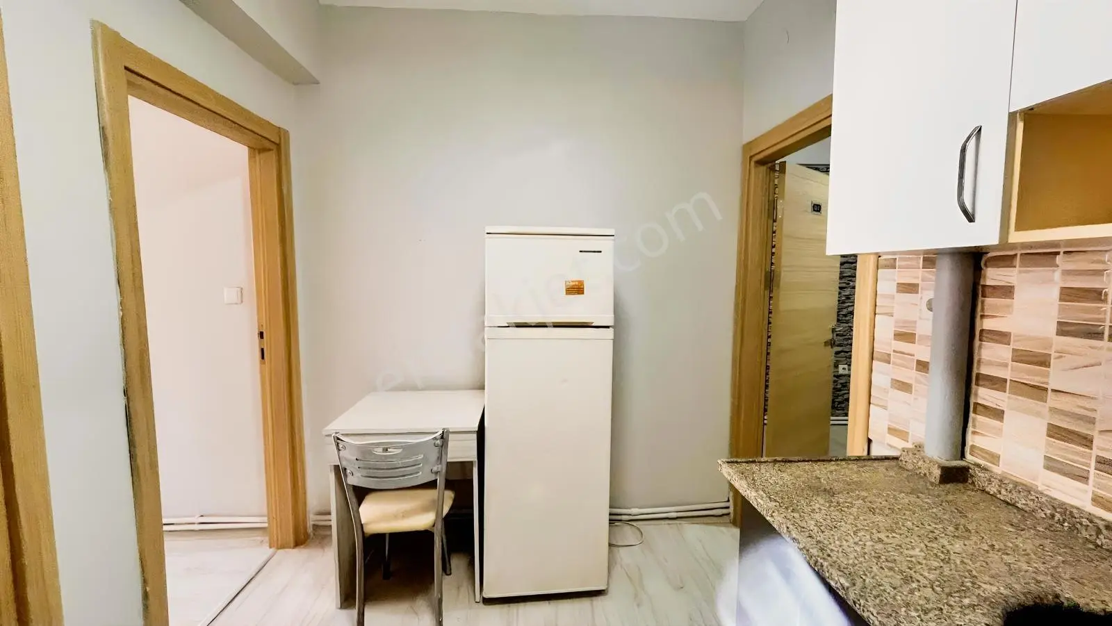 Rw Lıfe// Aöf Arkası Akıcı Sokakta Satılık Yatırımlık 2+1 Daire — fotoğraf 3