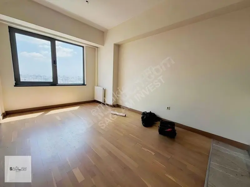 Brooklyn Park'ta 1+1 Havuza Cephe Fırsat Daire — fotoğraf 3