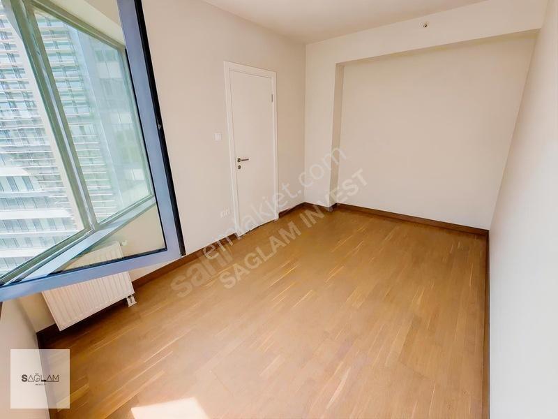 Brooklyn Park'ta 1+1 Havuza Cephe Fırsat Daire — fotoğraf 7