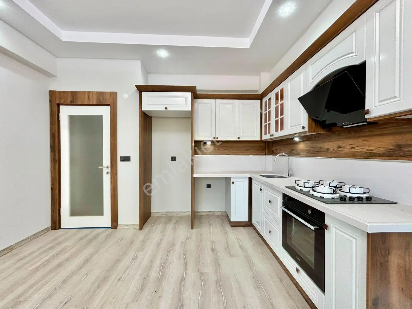 ꧁ay Emlaktan꧂oksijen Deposu Zeytinli'de Müstakil Tadında Kapalı Otoparklı Satılık 2+1 Lüks Daire — fotoğraf 13