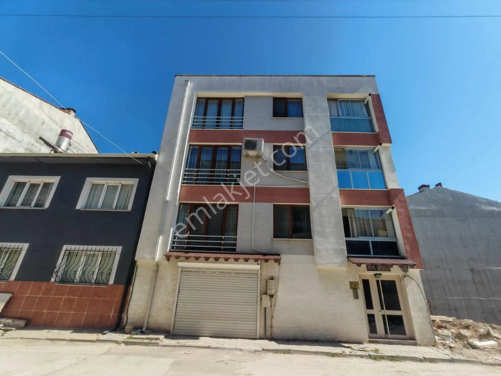 Rw Lıfe//Şirintepe Mahallesi Özbay Sokak Satılık 3+1 Daire