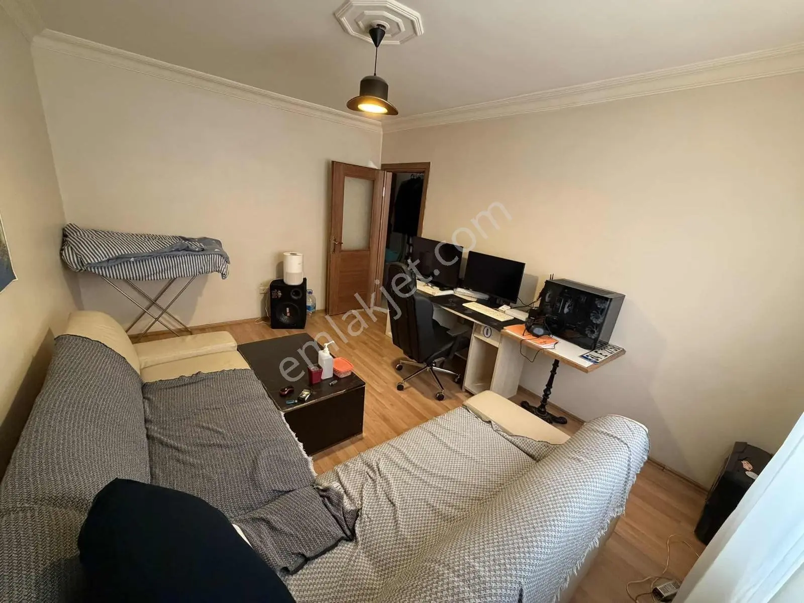 Ataşehir Kayışdağı Satılık 1+1, Bahçe Kullanımlı, Kapalı Mutfak — fotoğraf 3
