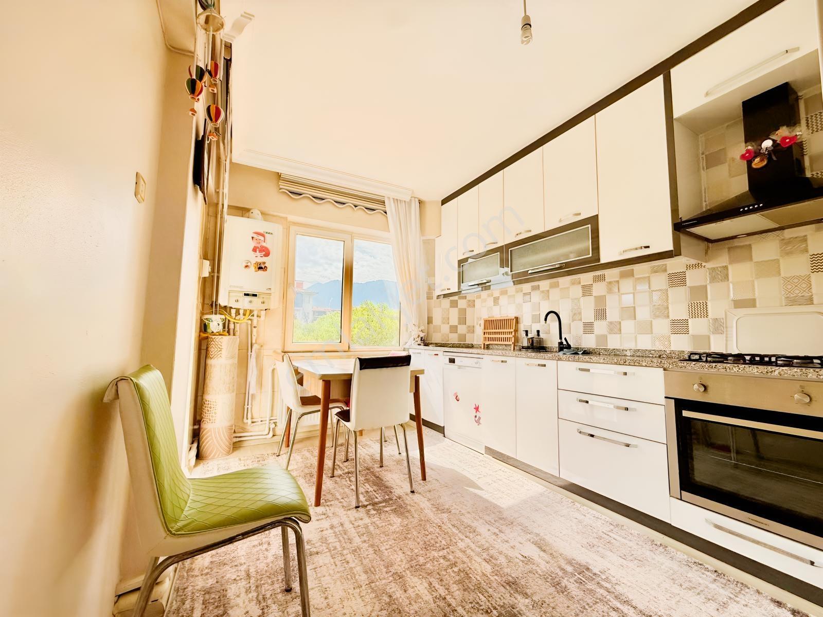 1200 Evler Mahallesinde 3+1 Arakat Çift Cephe Satılık Daire — fotoğraf 7