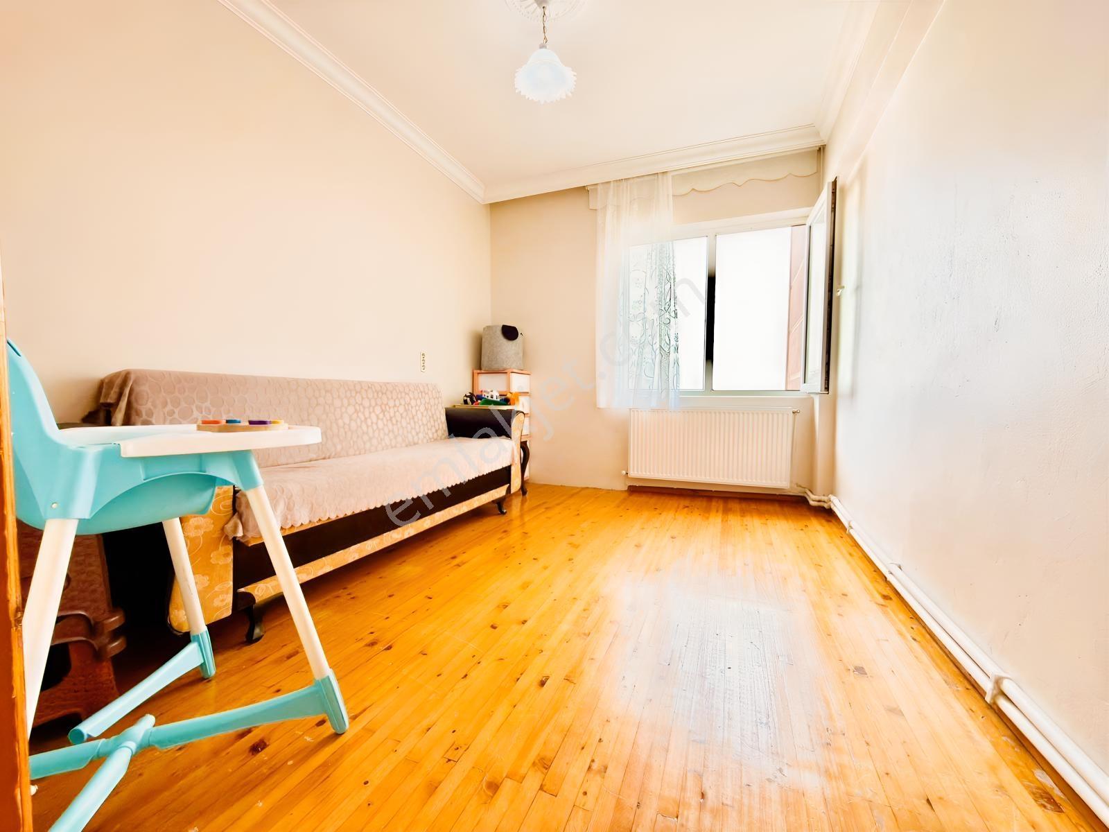 1200 Evler Mahallesinde 3+1 Arakat Çift Cephe Satılık Daire — fotoğraf 9
