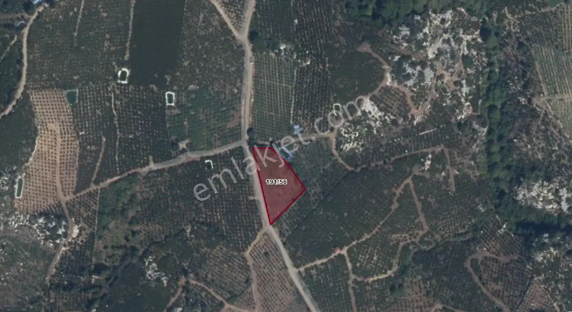 Fa'dan Mezitli Tepeköy'de Yola Cepheli 1.961 M² Satılık Bahçe — fotoğraf 2