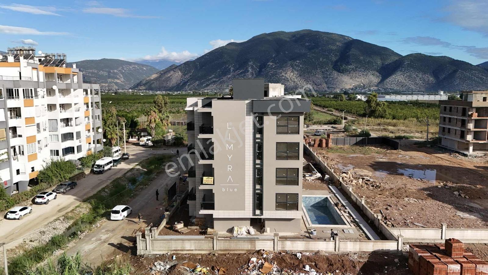 Denize 200 Metre Havuzlu Site İçi Satılık Lüks Sıfır 1+1 Daire — fotoğraf 4