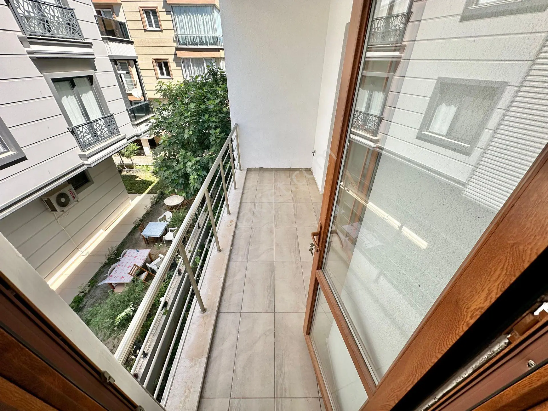 ꧁ay Emlaktan꧂akçay'da Muhteşem Konumlu Arakat Asansörlü Geniş Balkonlu Satılık 1+1 Daire — fotoğraf 12