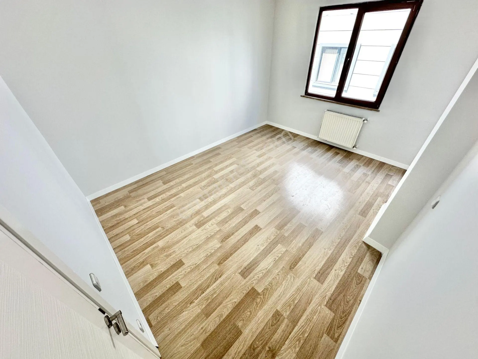 ꧁ay Emlaktan꧂akçay'da Muhteşem Konumlu Arakat Asansörlü Geniş Balkonlu Satılık 1+1 Daire — fotoğraf 16