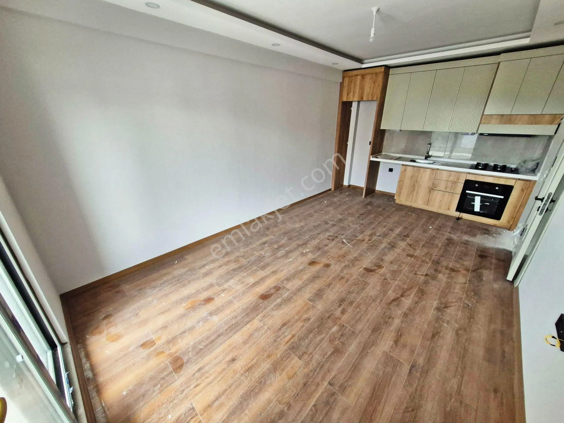 Aktif'ten Kadıköy'de Satılık Kapalı Otoparklı Arakat Doğalgazlı 1+1 Daire — fotoğraf 8