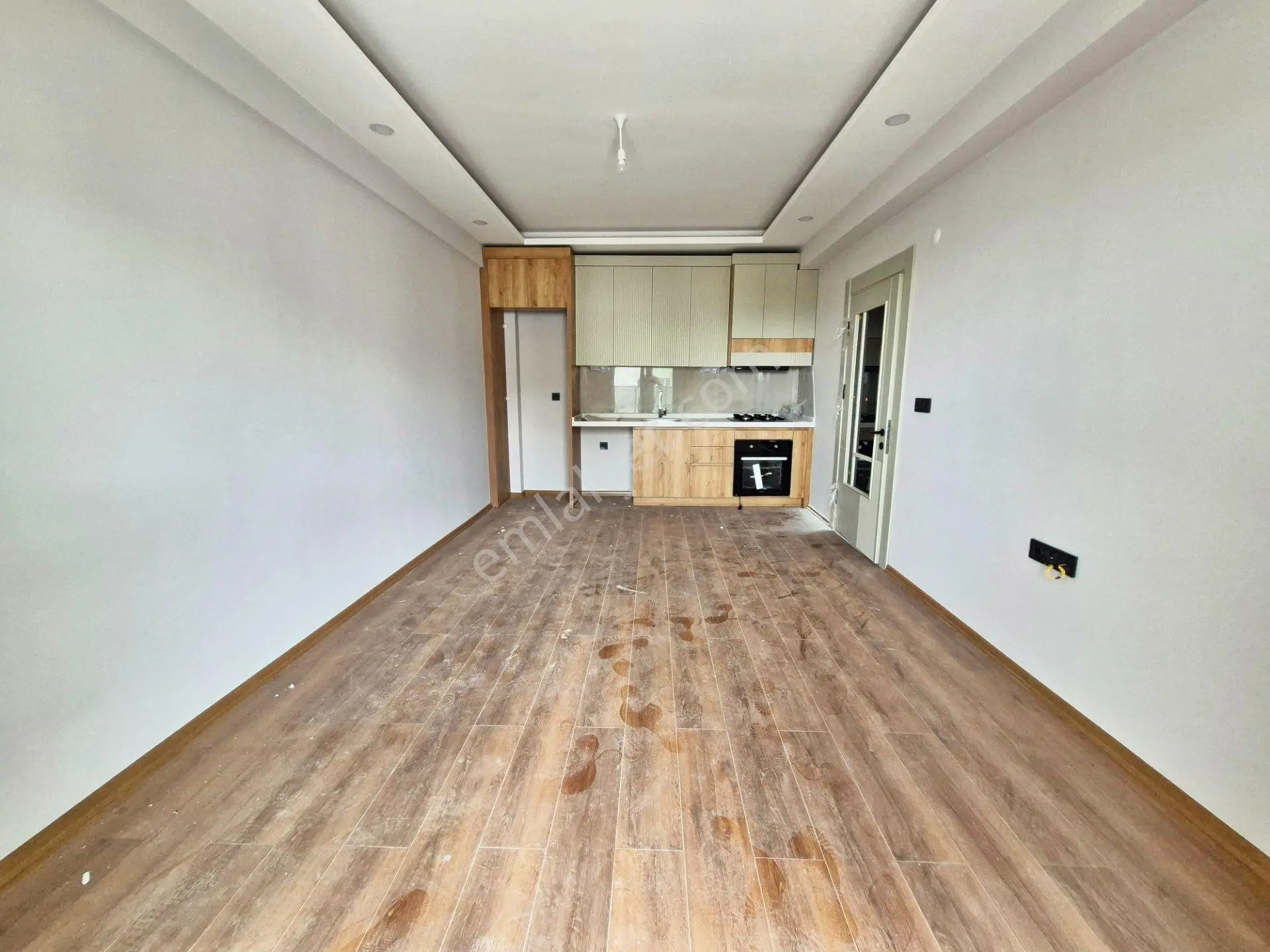 Aktif'ten Kadıköy'de Satılık Kapalı Otoparklı Arakat Doğalgazlı 1+1 Daire — fotoğraf 9