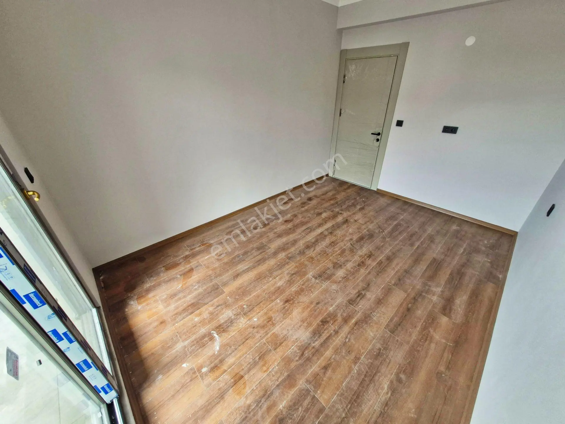 Aktif'ten Kadıköy'de Satılık Kapalı Otoparklı Arakat Doğalgazlı 1+1 Daire — fotoğraf 13
