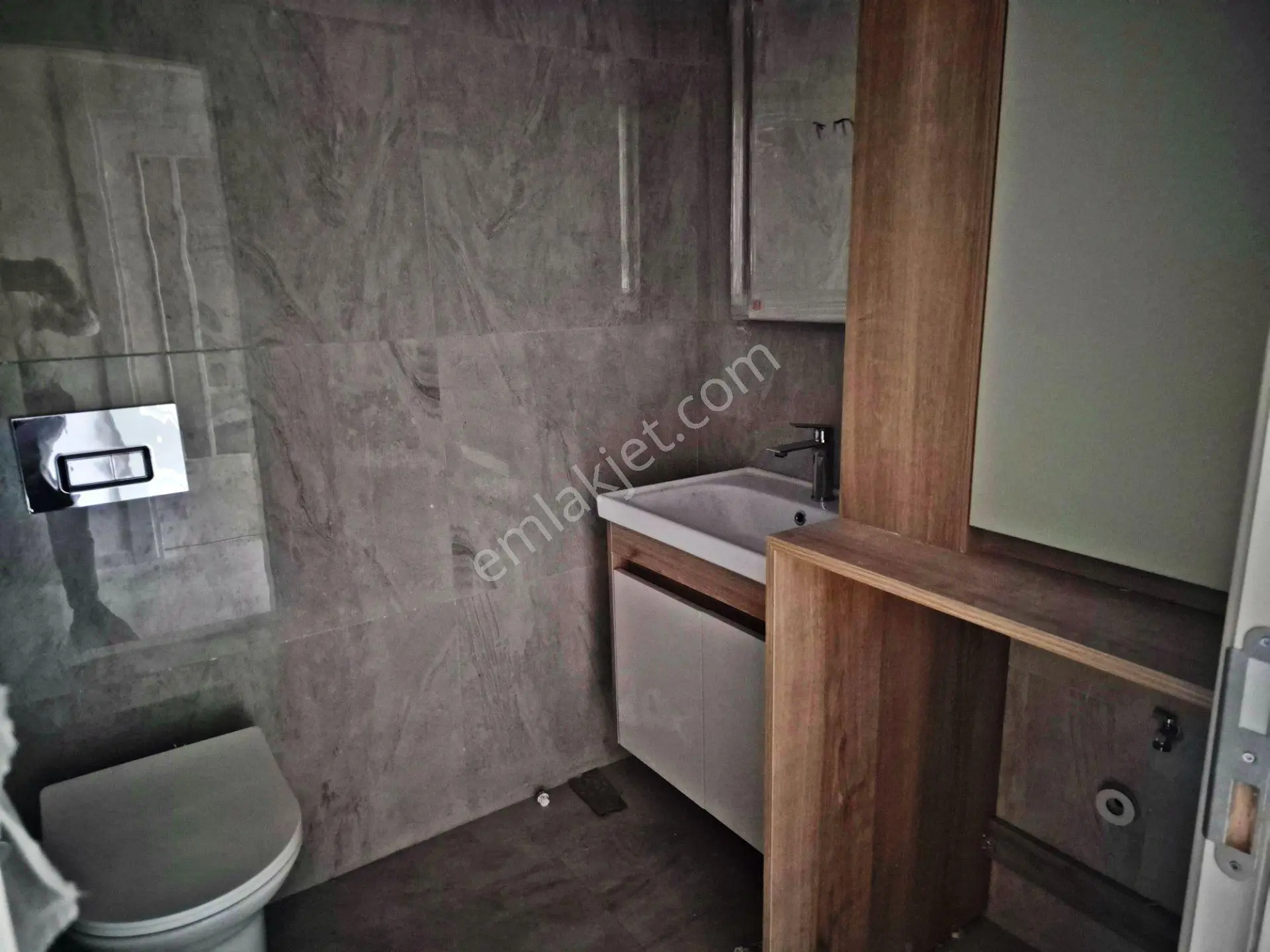 Aktif'ten Kadıköy'de Satılık Kapalı Otoparklı Arakat Doğalgazlı 1+1 Daire — fotoğraf 22