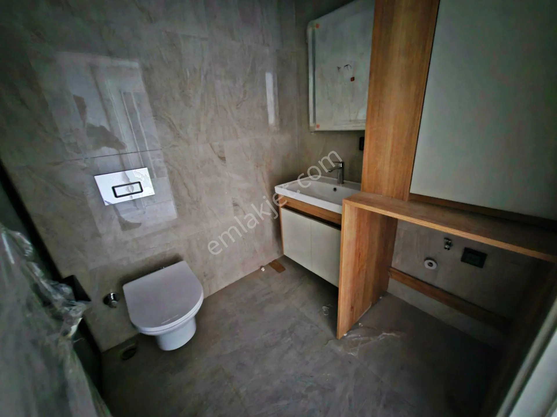 Aktif'ten Kadıköy'de Satılık Kapalı Otoparklı Arakat Doğalgazlı 1+1 Daire — fotoğraf 24