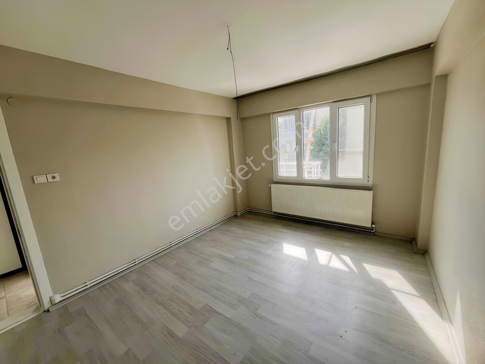 Miray Emlaktan Şirinevler Mahallesinde Satılık 3+1 Daire — fotoğraf 12