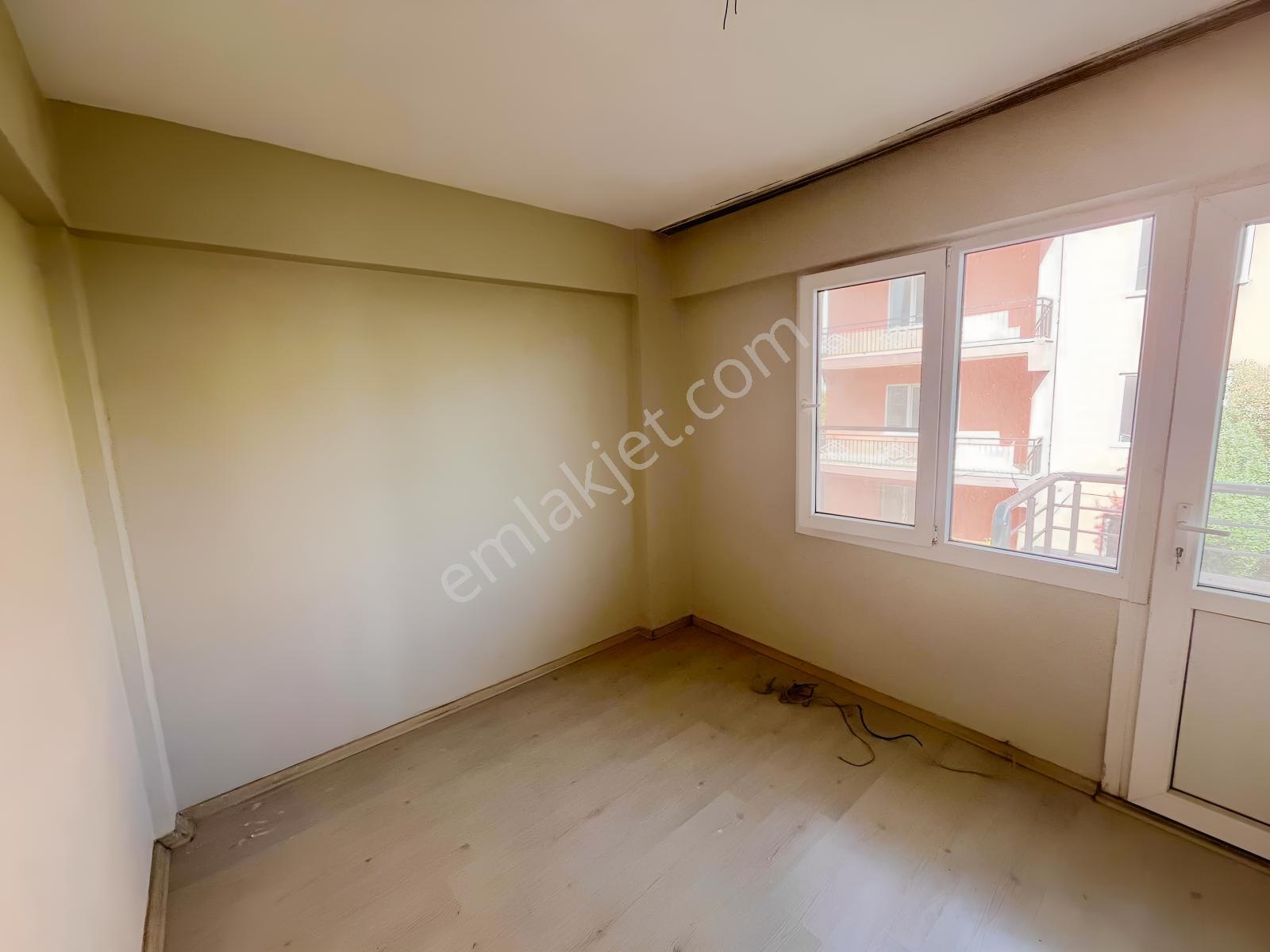Miray Emlaktan Şirinevler Mahallesinde Satılık 3+1 Daire — fotoğraf 27