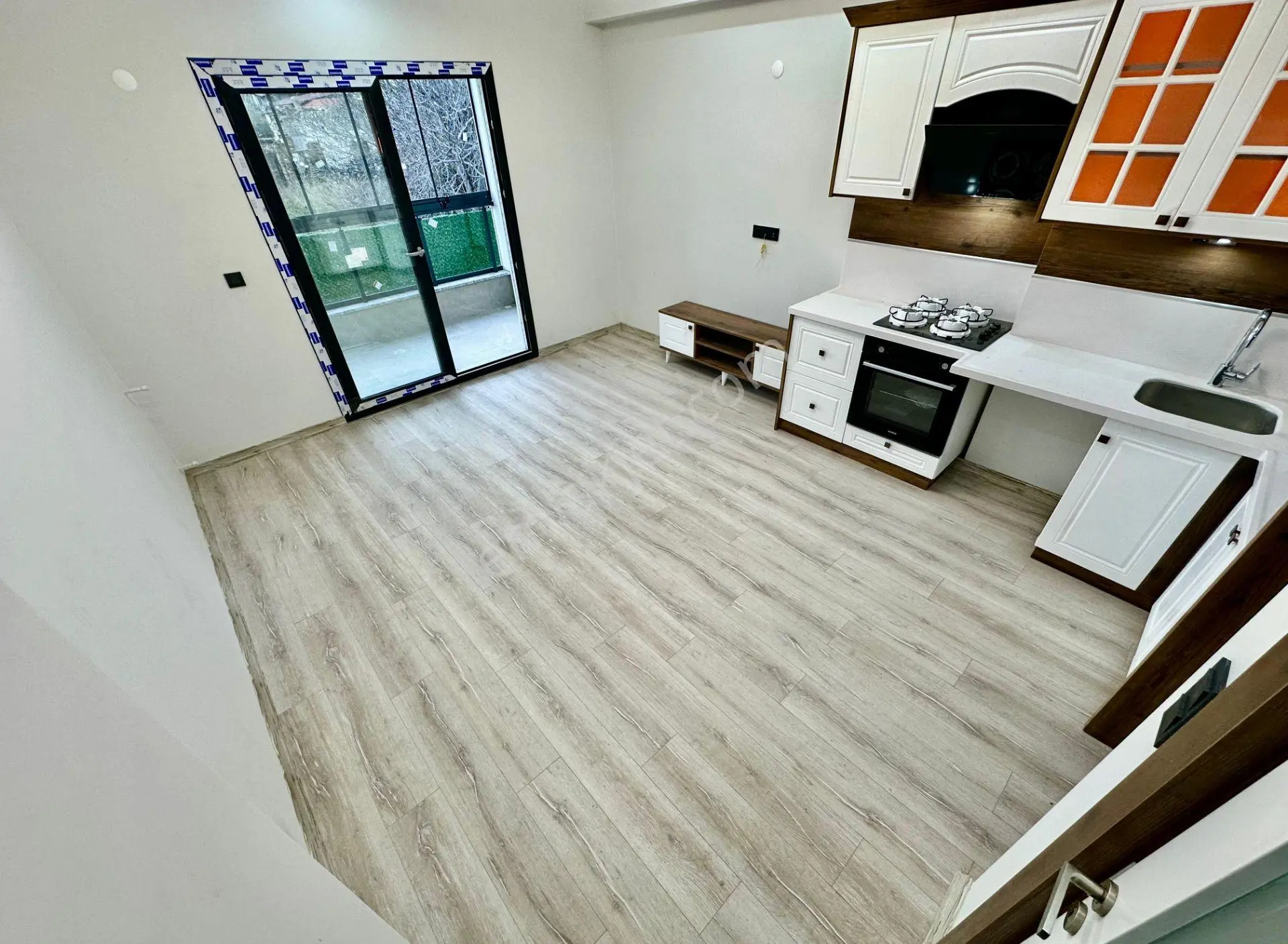 ꧁ay Emlaktan꧂oksijen Deposu Zeytinli'de Müstakil Tadında Bahçe Kullanımlı Kapalı Otoparklı 2+1 Daire — fotoğraf 6