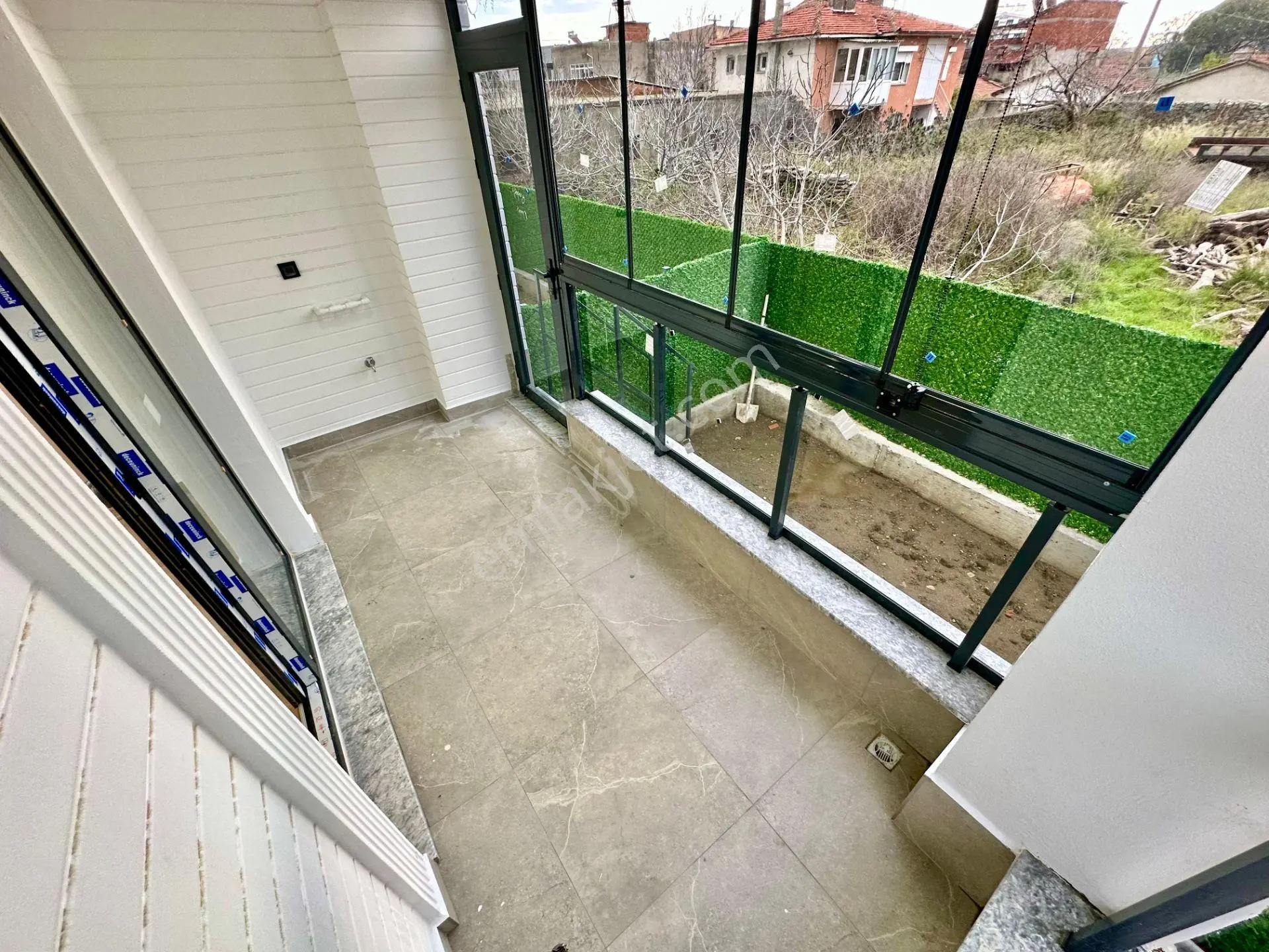 ꧁ay Emlaktan꧂oksijen Deposu Zeytinli'de Müstakil Tadında Bahçe Kullanımlı Kapalı Otoparklı 2+1 Daire — fotoğraf 12