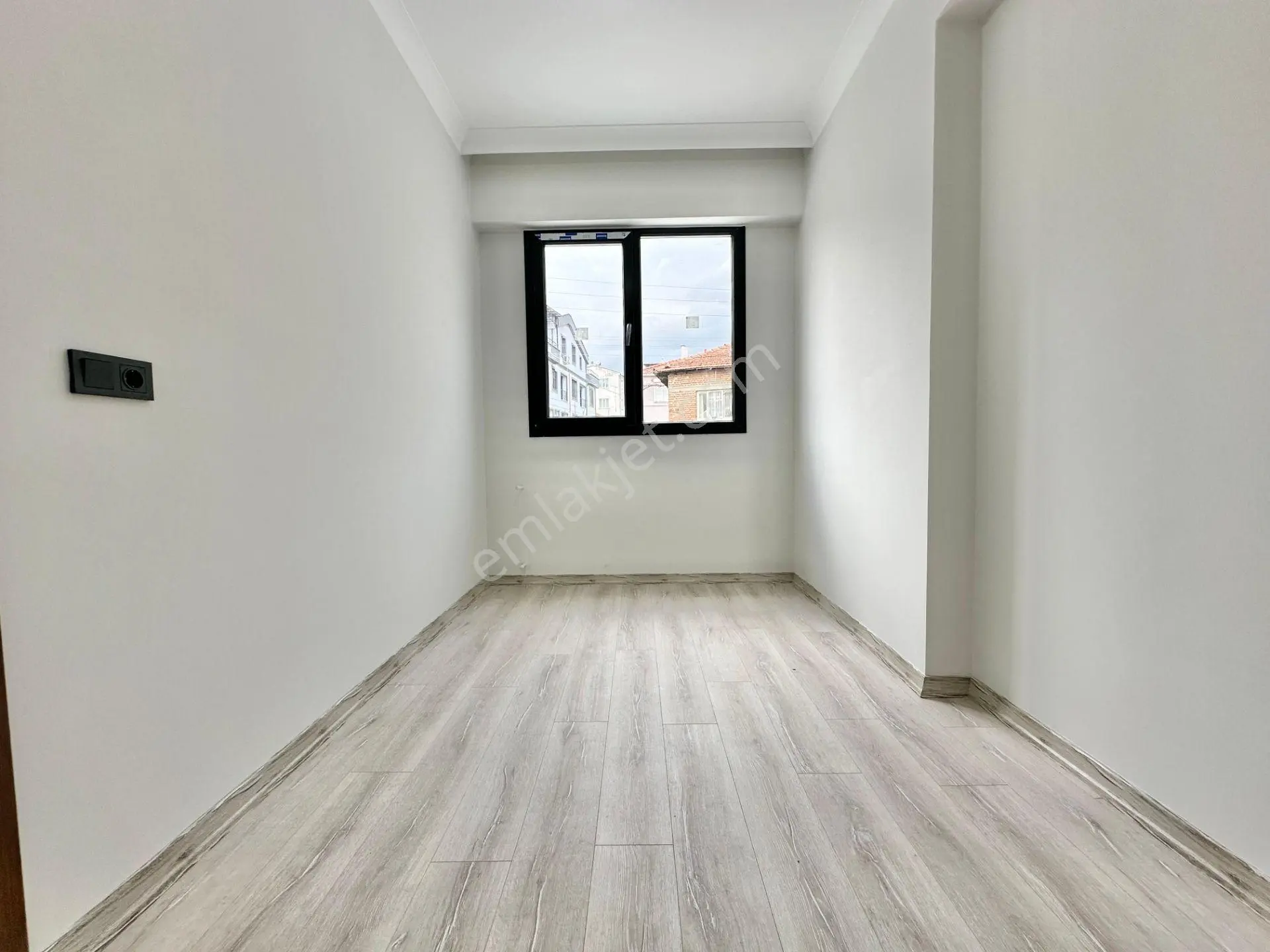 ꧁ay Emlaktan꧂oksijen Deposu Zeytinli'de Müstakil Tadında Bahçe Kullanımlı Kapalı Otoparklı 2+1 Daire — fotoğraf 13