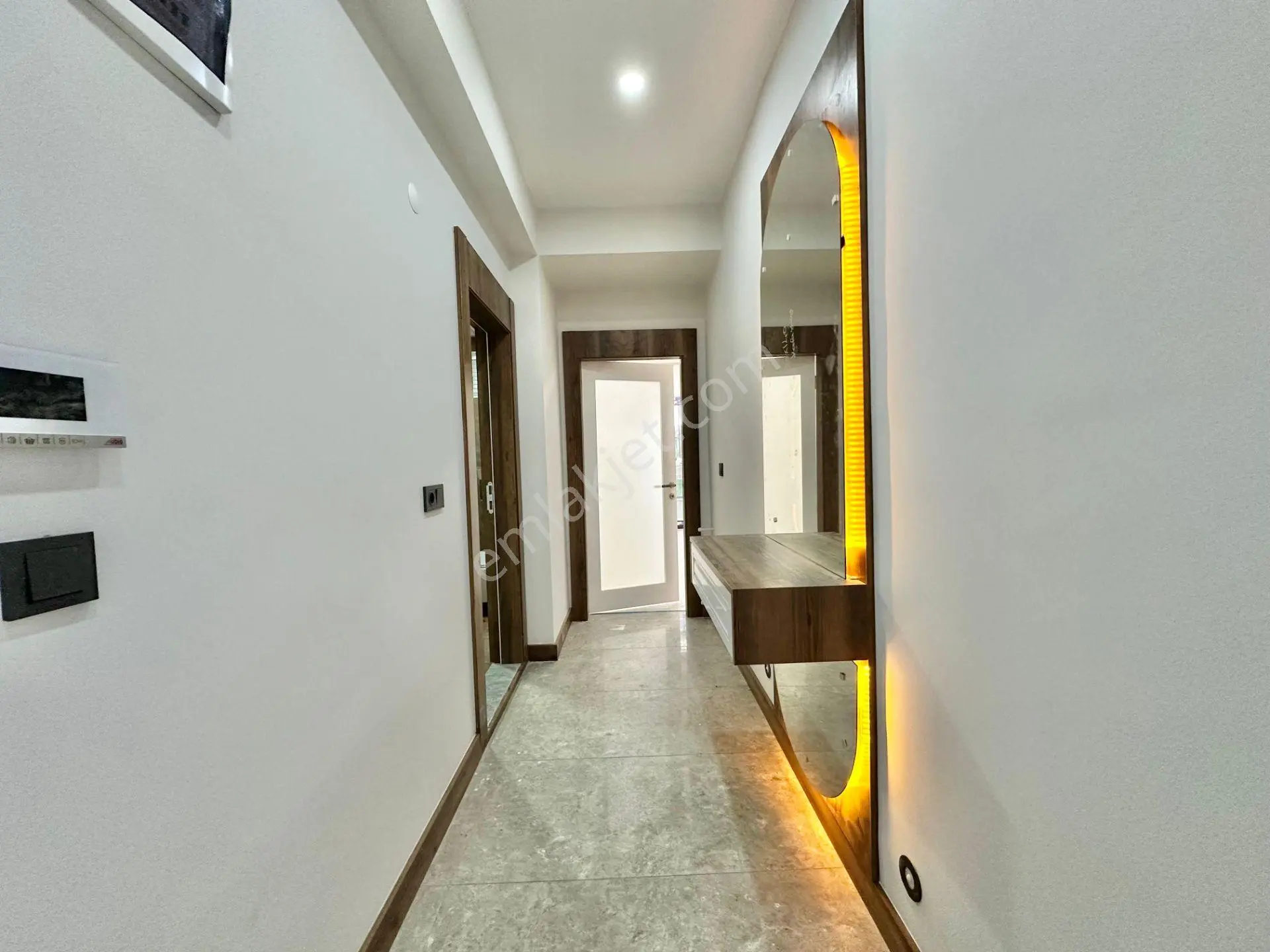 ꧁ay Emlaktan꧂oksijen Deposu Zeytinli'de Müstakil Tadında Bahçe Kullanımlı Kapalı Otoparklı 2+1 Daire — fotoğraf 14