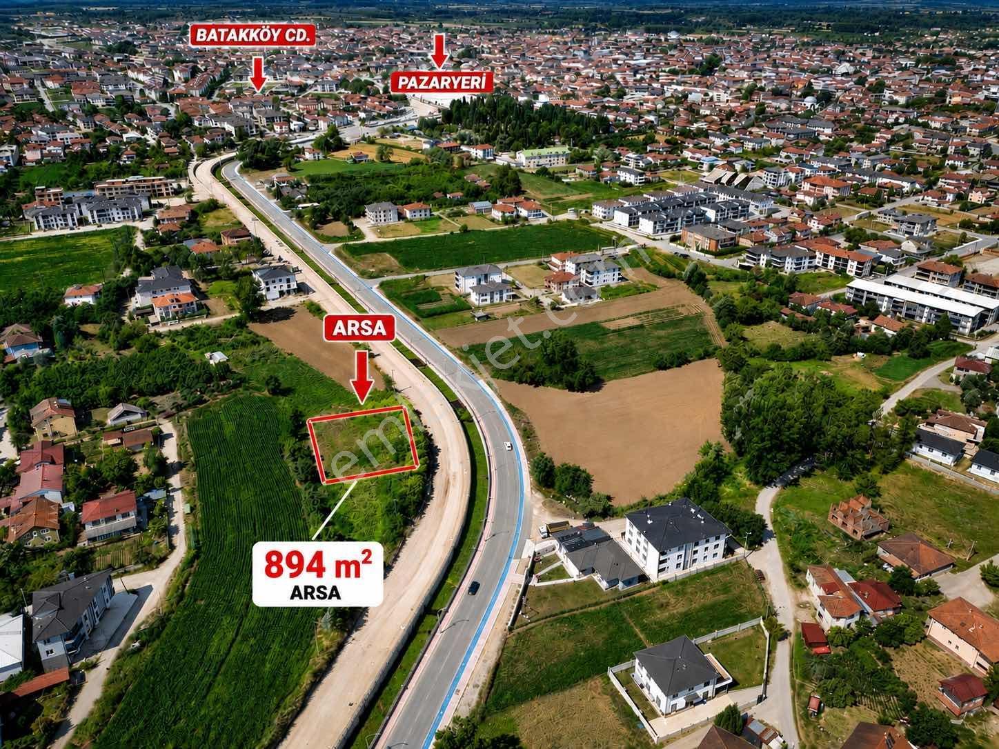 Mg Emlak | 895 M² Köşe Parsel Ana Yola Cephe Satılık Arsa