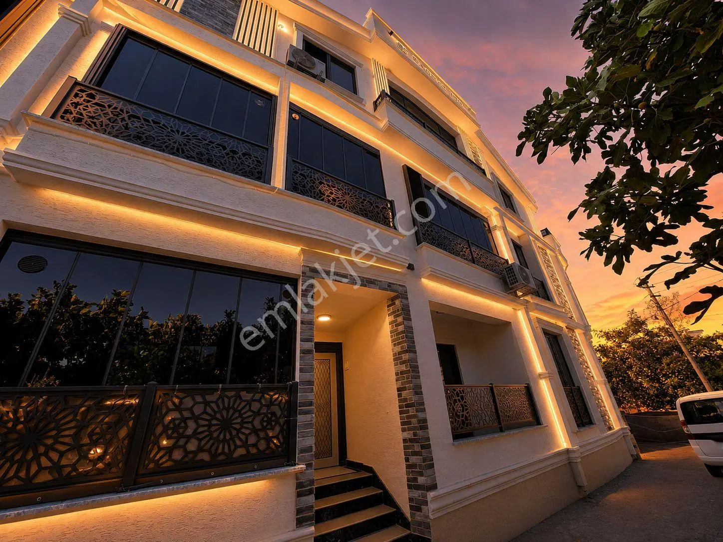 Aktif'ten Zeytinli'de Satılık Ön Cephe Doğa İle İç İçe Harika 1+1 Daire — fotoğraf 2