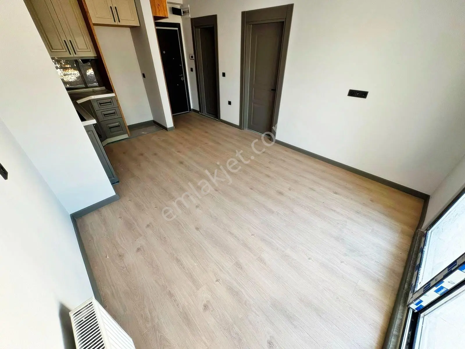 Aktif'ten Zeytinli'de Satılık Ön Cephe Doğa İle İç İçe Harika 1+1 Daire — fotoğraf 9