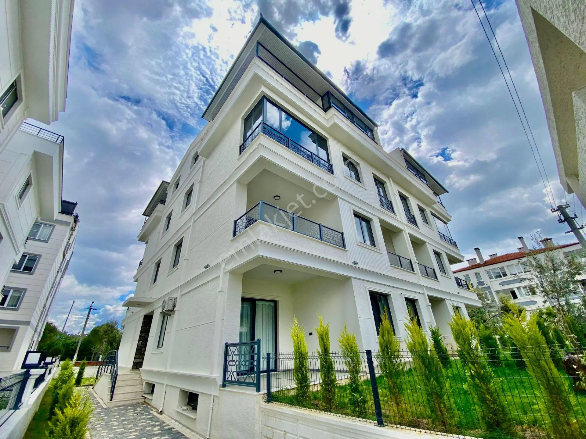 ꧁ay Emlaktan꧂oksijen Deposu Zeytinli'de Bahçe Kullanımlı Müstakil Tadında Satılık 1+1 Şık Daire — fotoğraf 33