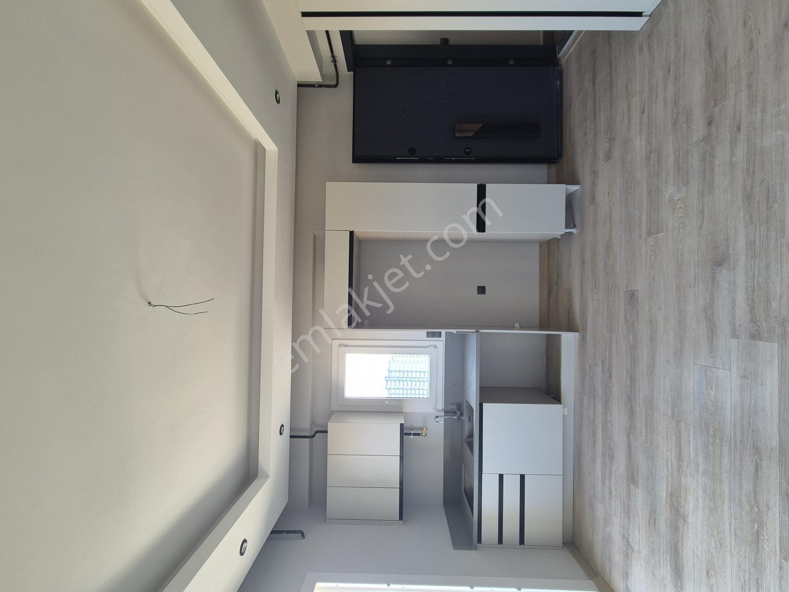 Ertuğrulgazi'de 1+1 Yeni Bina 7/24 Güvenlikli Site İçi Satılık — fotoğraf 2