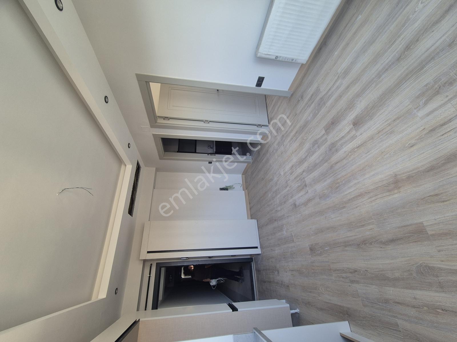 Ertuğrulgazi'de 1+1 Yeni Bina 7/24 Güvenlikli Site İçi Satılık — fotoğraf 8