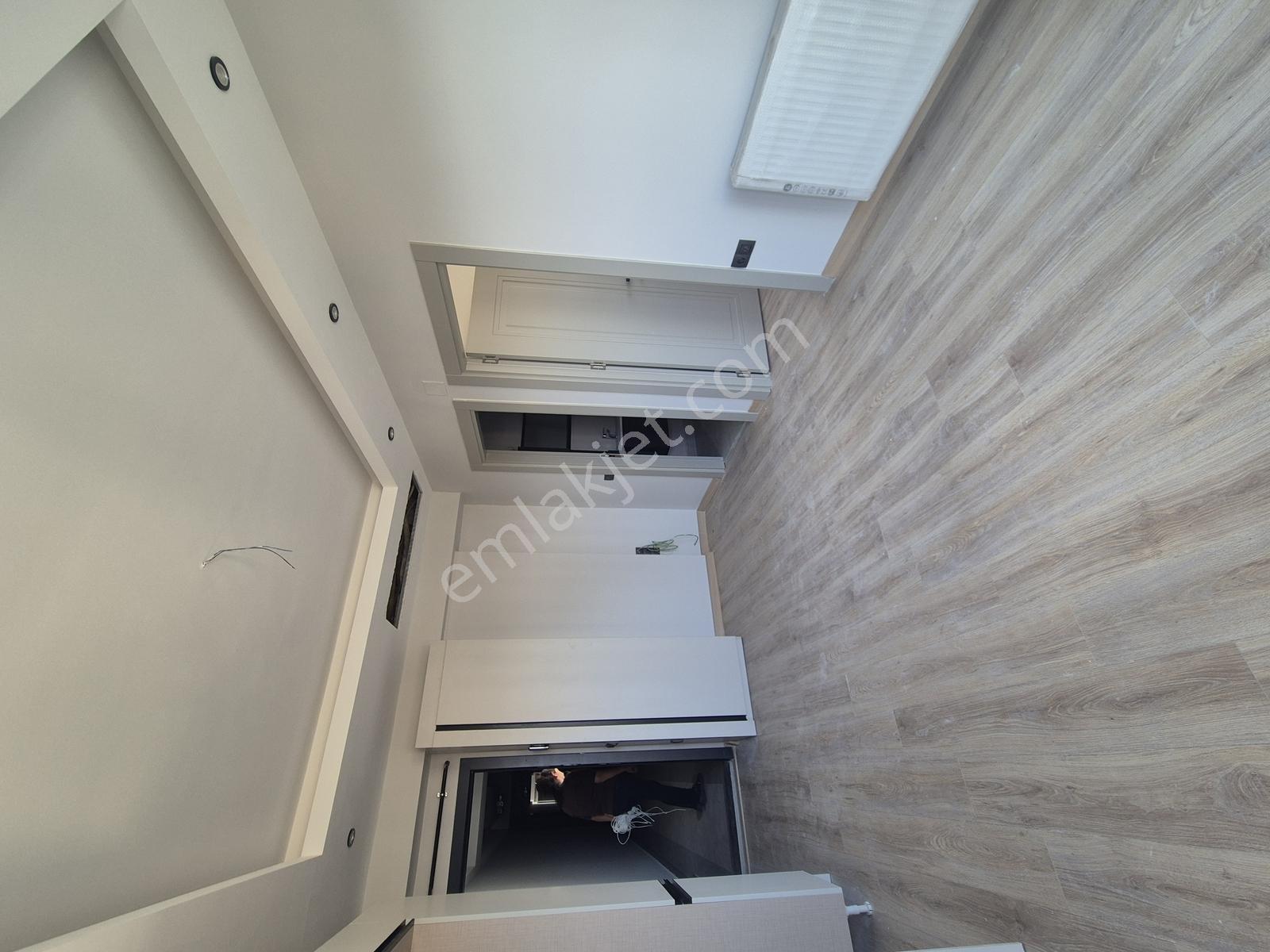 Ertuğrulgazi'de 1+1 Yeni Bina 7/24 Güvenlikli Site İçi Satılık — fotoğraf 9