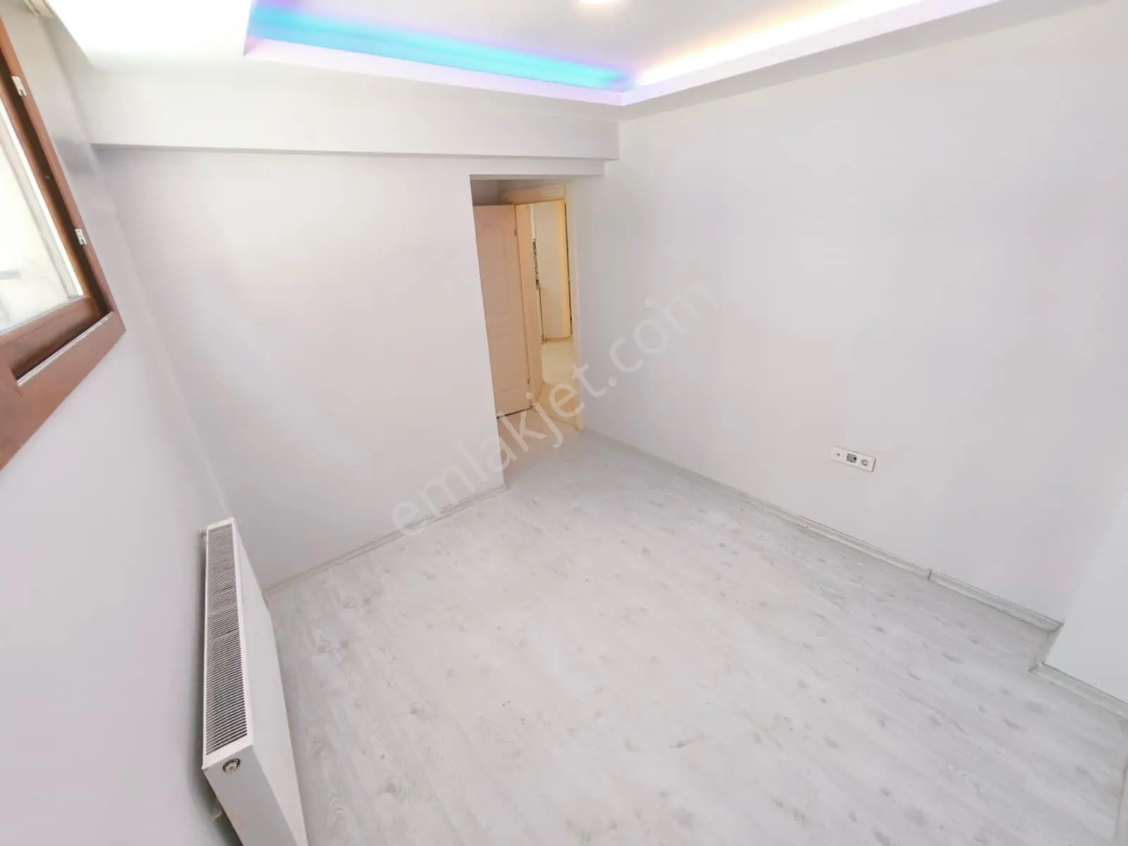 Turyap'tan Çevikbir Meydan Yakını/doğal Gazlı/ferah/1+1 Daire... — fotoğraf 7