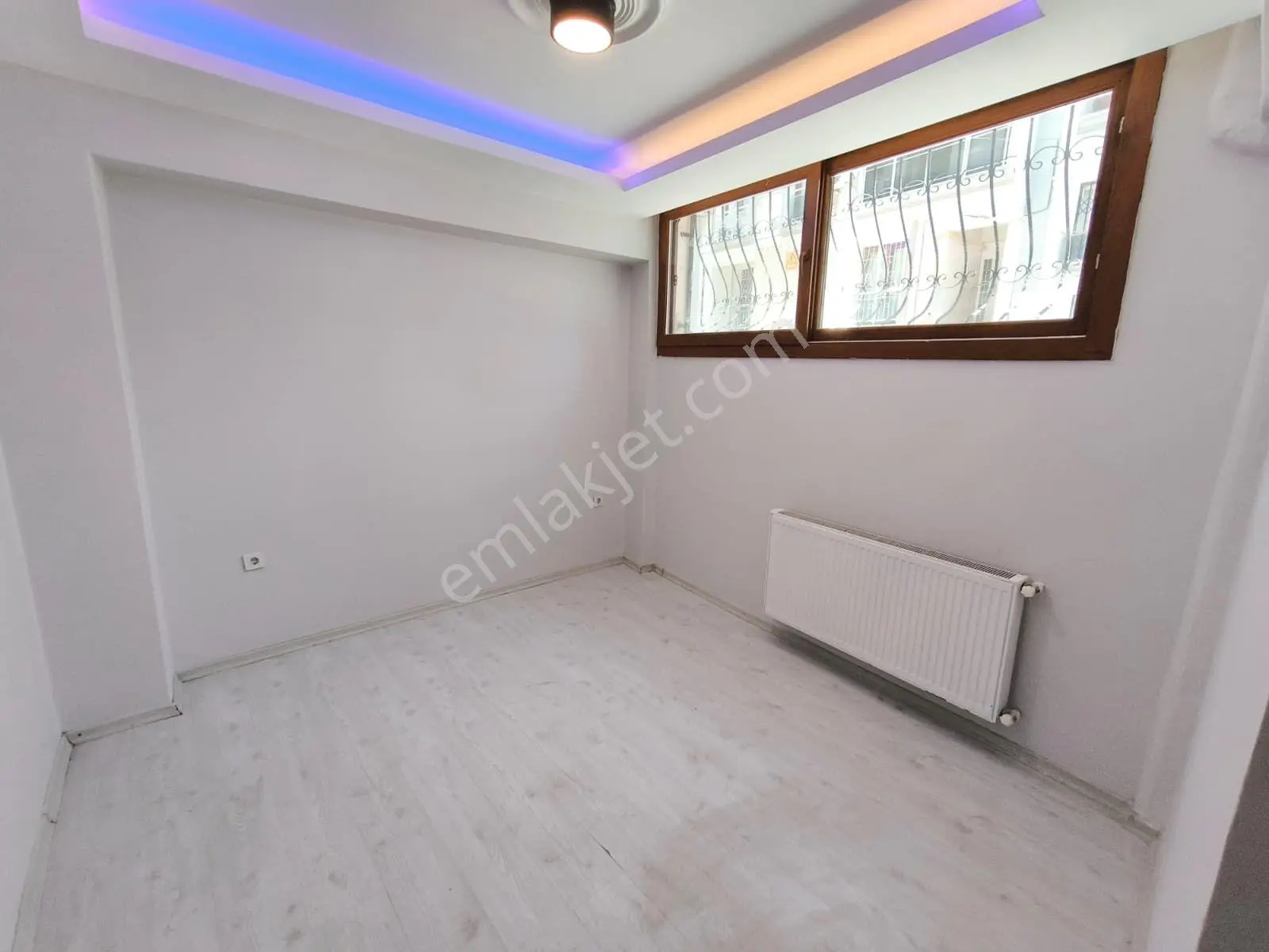 Turyap'tan Çevikbir Meydan Yakını/doğal Gazlı/ferah/1+1 Daire... — fotoğraf 8