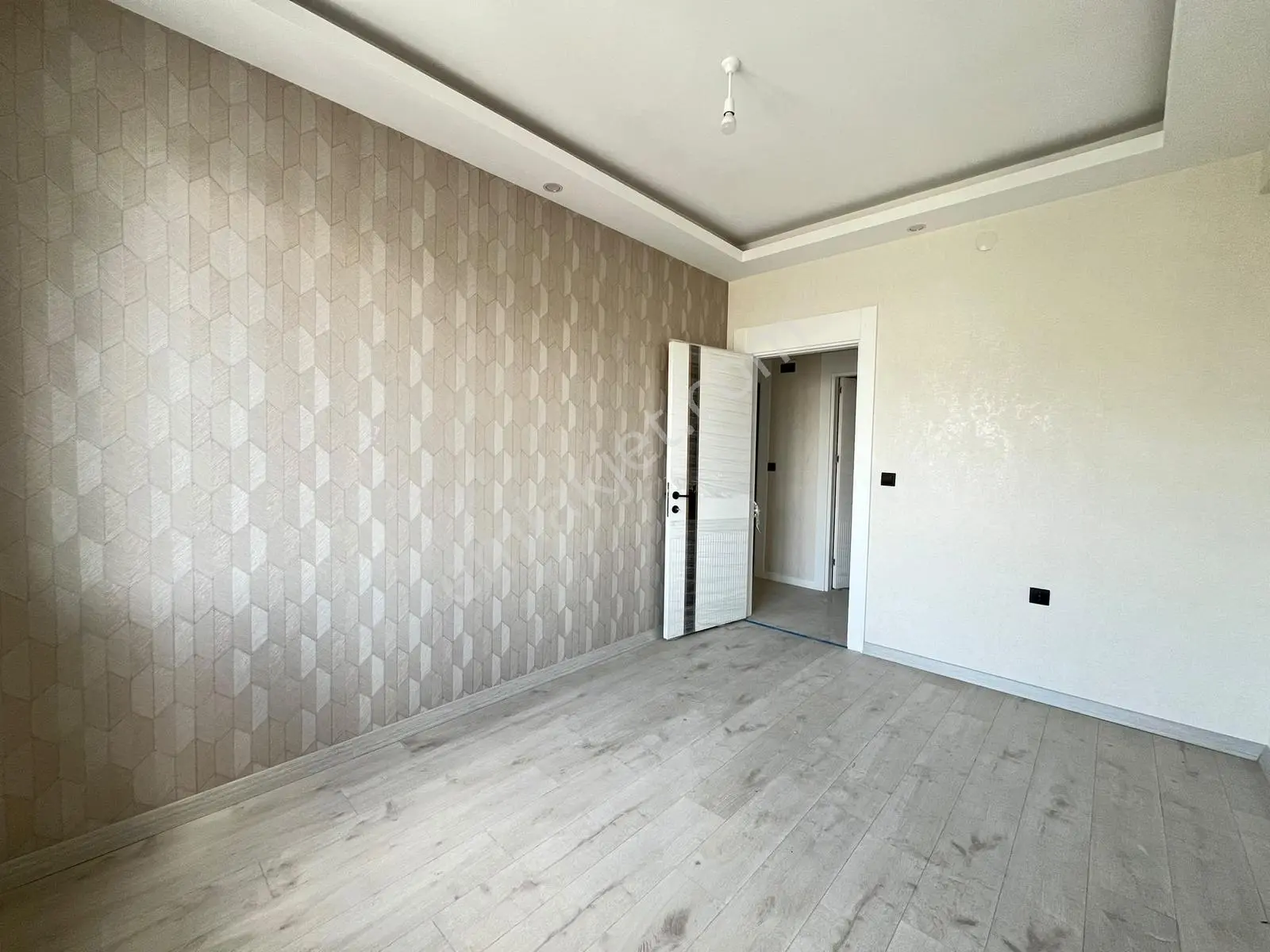 Eras Gayrimenkul'den Park Orman Yanı Satılık 2+1 Daire — fotoğraf 12