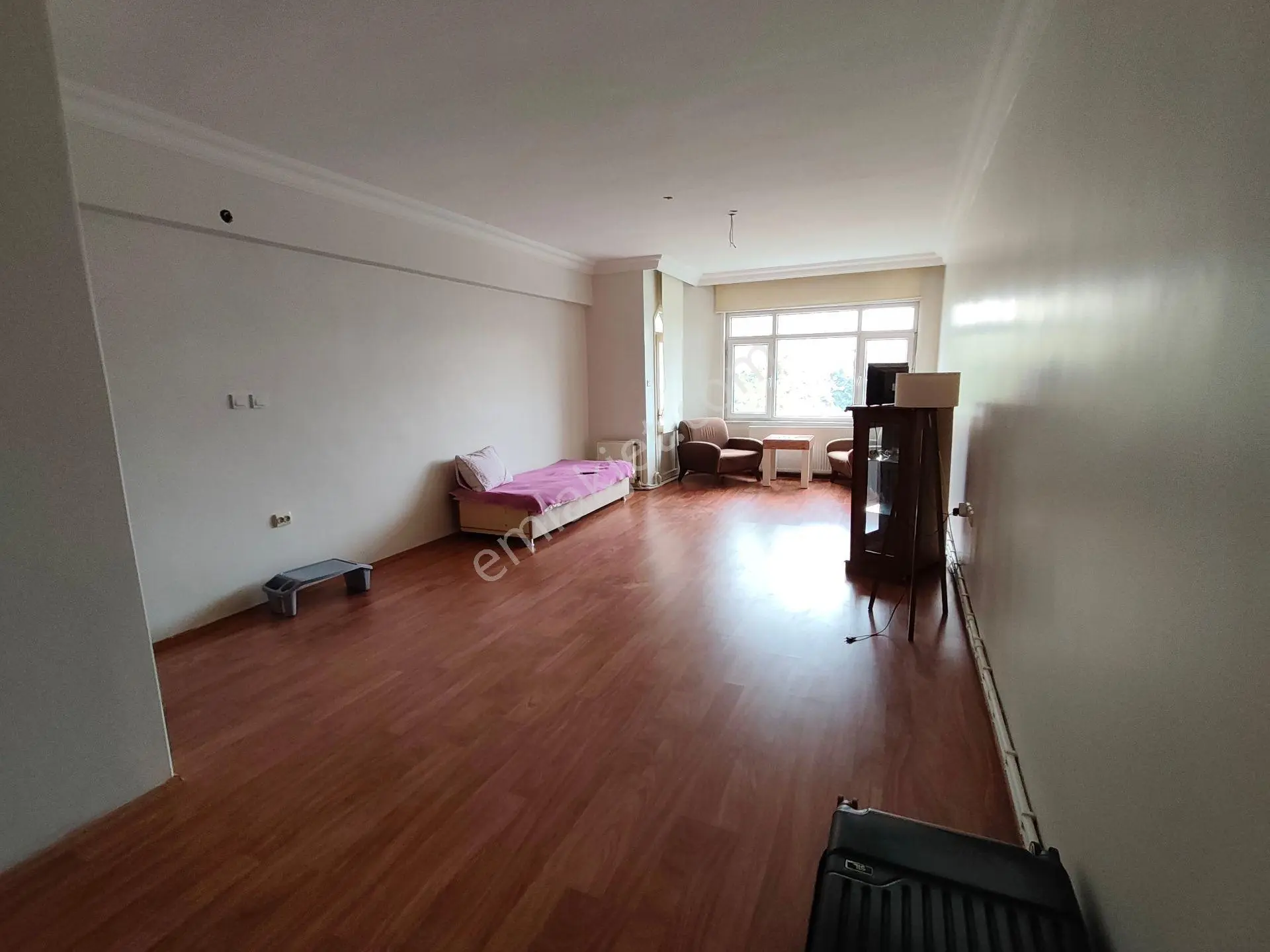 Büyükçekmece Saydğ Parkı Karşısı Yatırımlık Oturumluk Salı Pazarı E5 Yakını 3+1 Satılık Daire — fotoğraf 2