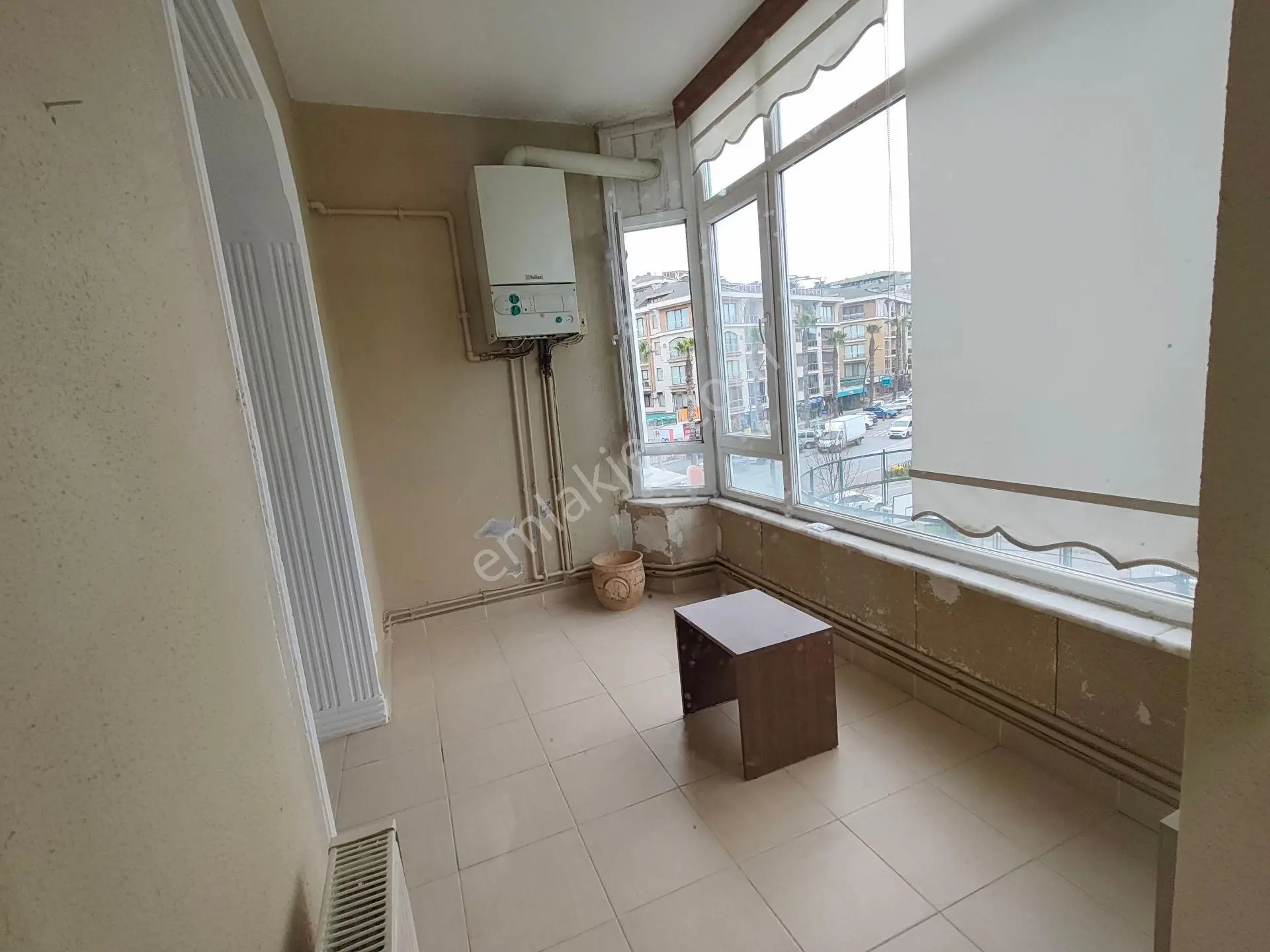 Büyükçekmece Saydğ Parkı Karşısı Yatırımlık Oturumluk Salı Pazarı E5 Yakını 3+1 Satılık Daire — fotoğraf 4