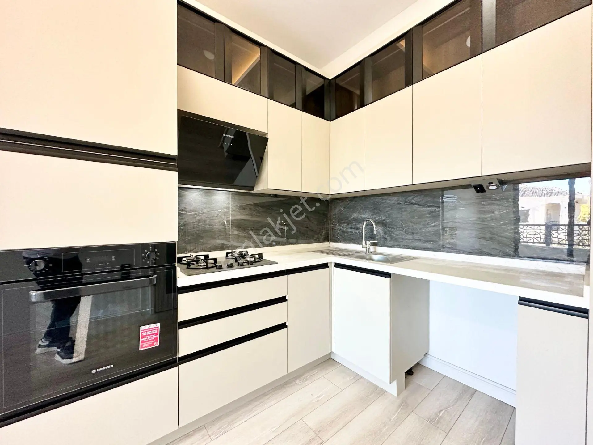 ꧁ Ay Emlaktan꧂güre'de Lüks Sitede Kuş Çıvıltılarıyla Huzur Bulacağınız Satılık 1+1 Şık Daire — fotoğraf 5