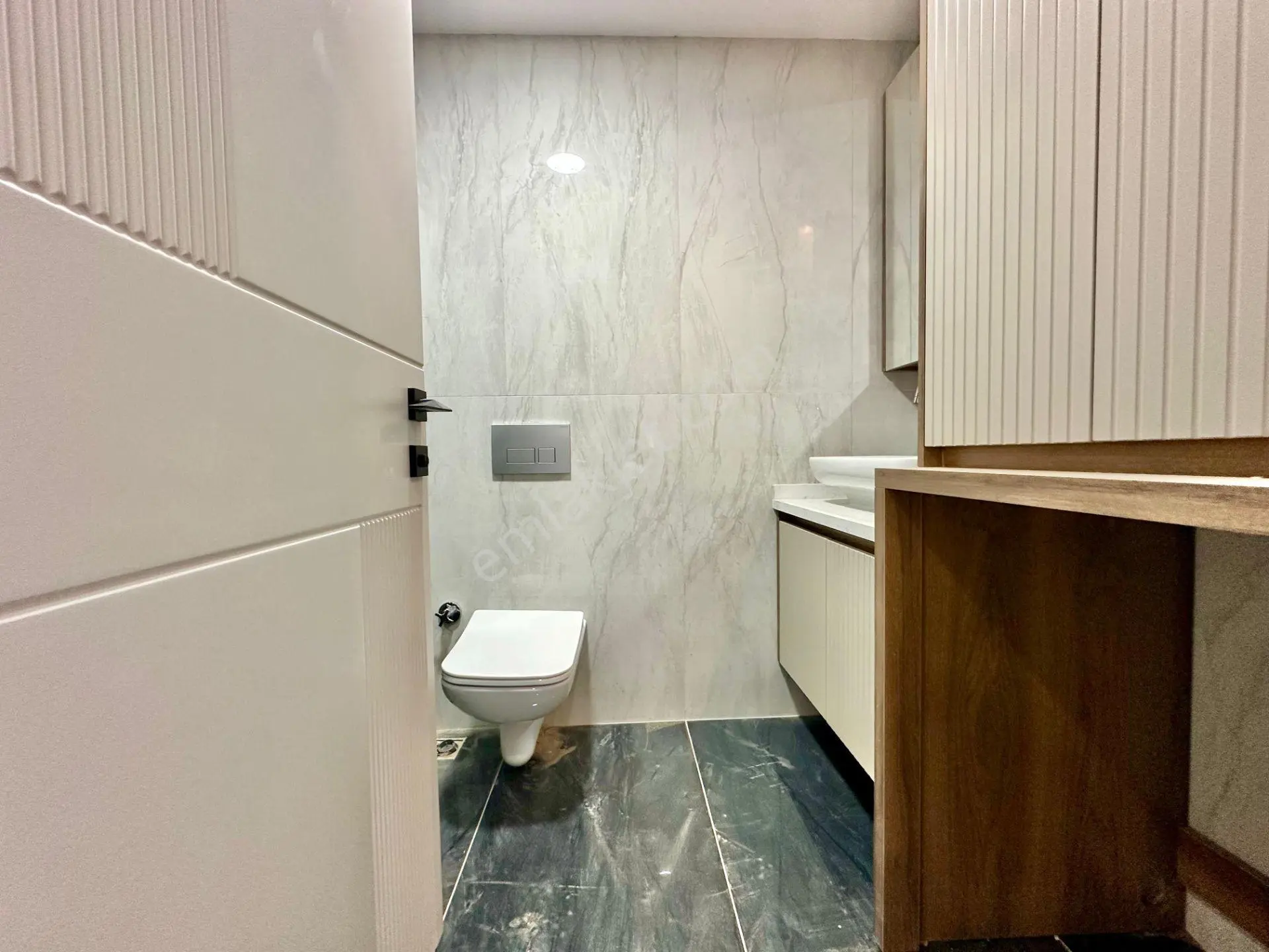 ꧁ Ay Emlaktan꧂güre'de Lüks Sitede Kuş Çıvıltılarıyla Huzur Bulacağınız Satılık 1+1 Şık Daire — fotoğraf 11