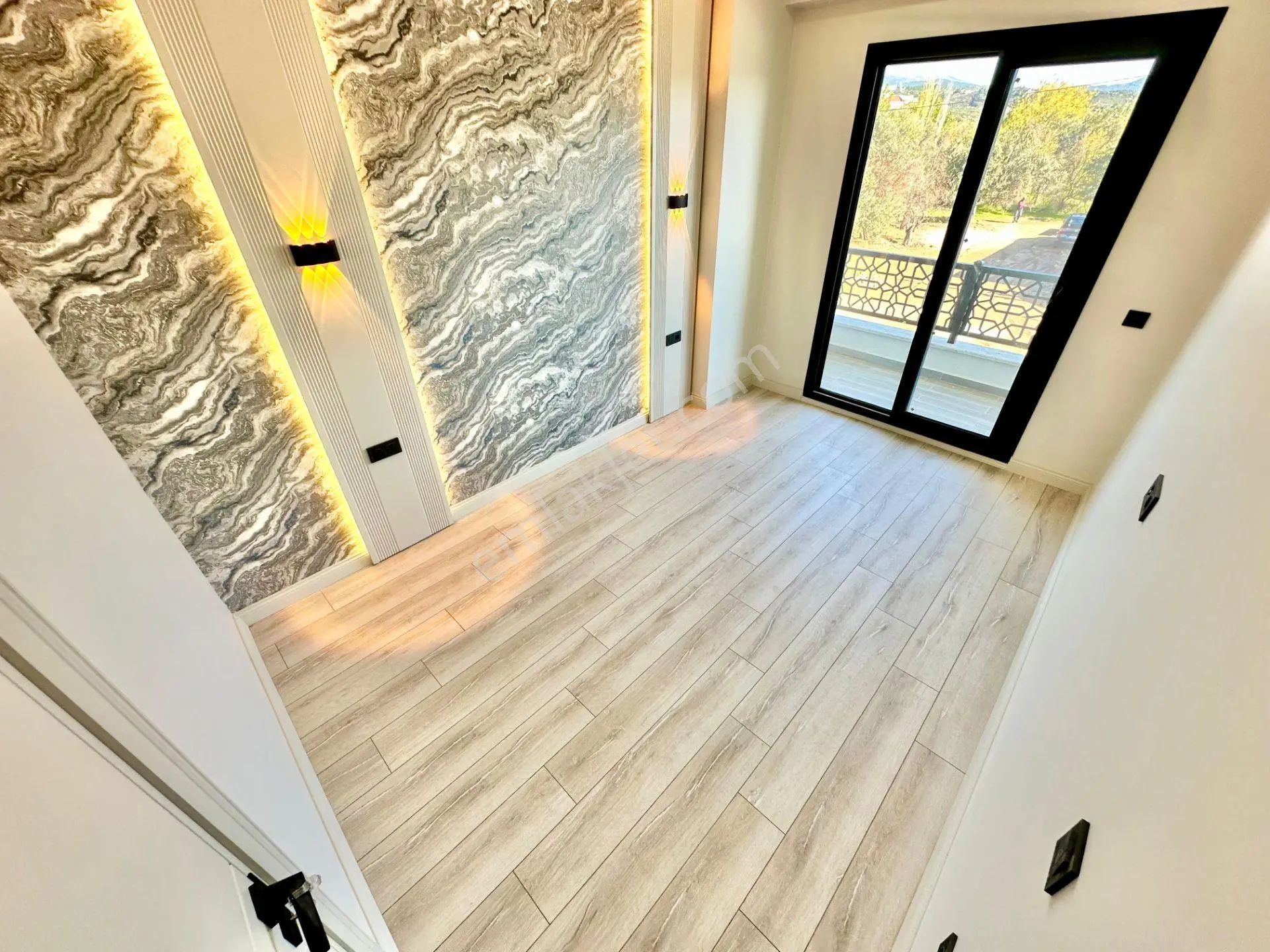 ꧁ Ay Emlaktan꧂güre'de Lüks Sitede Kuş Çıvıltılarıyla Huzur Bulacağınız Satılık 1+1 Şık Daire — fotoğraf 14
