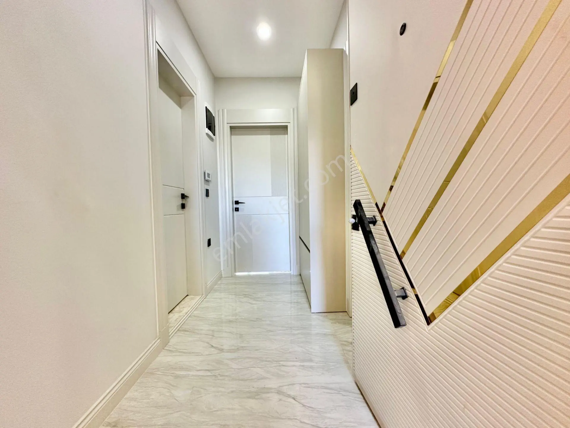 ꧁ Ay Emlaktan꧂güre'de Lüks Sitede Kuş Çıvıltılarıyla Huzur Bulacağınız Satılık 1+1 Şık Daire — fotoğraf 16