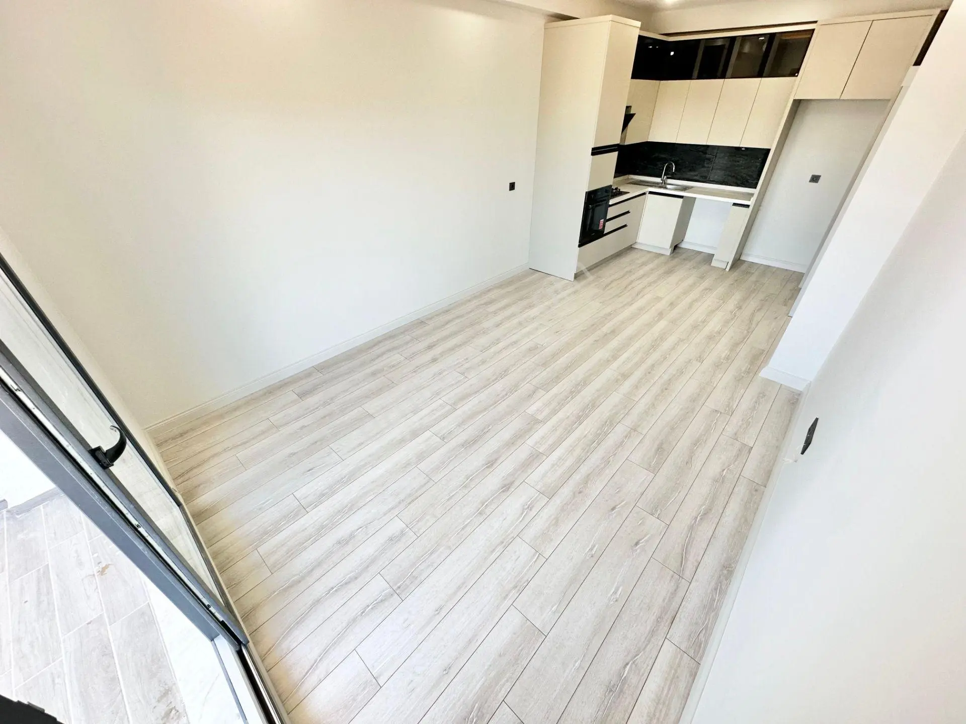 ꧁ Ay Emlaktan꧂güre'de Lüks Sitede Kuş Çıvıltılarıyla Huzur Bulacağınız Satılık 1+1 Şık Daire — fotoğraf 17
