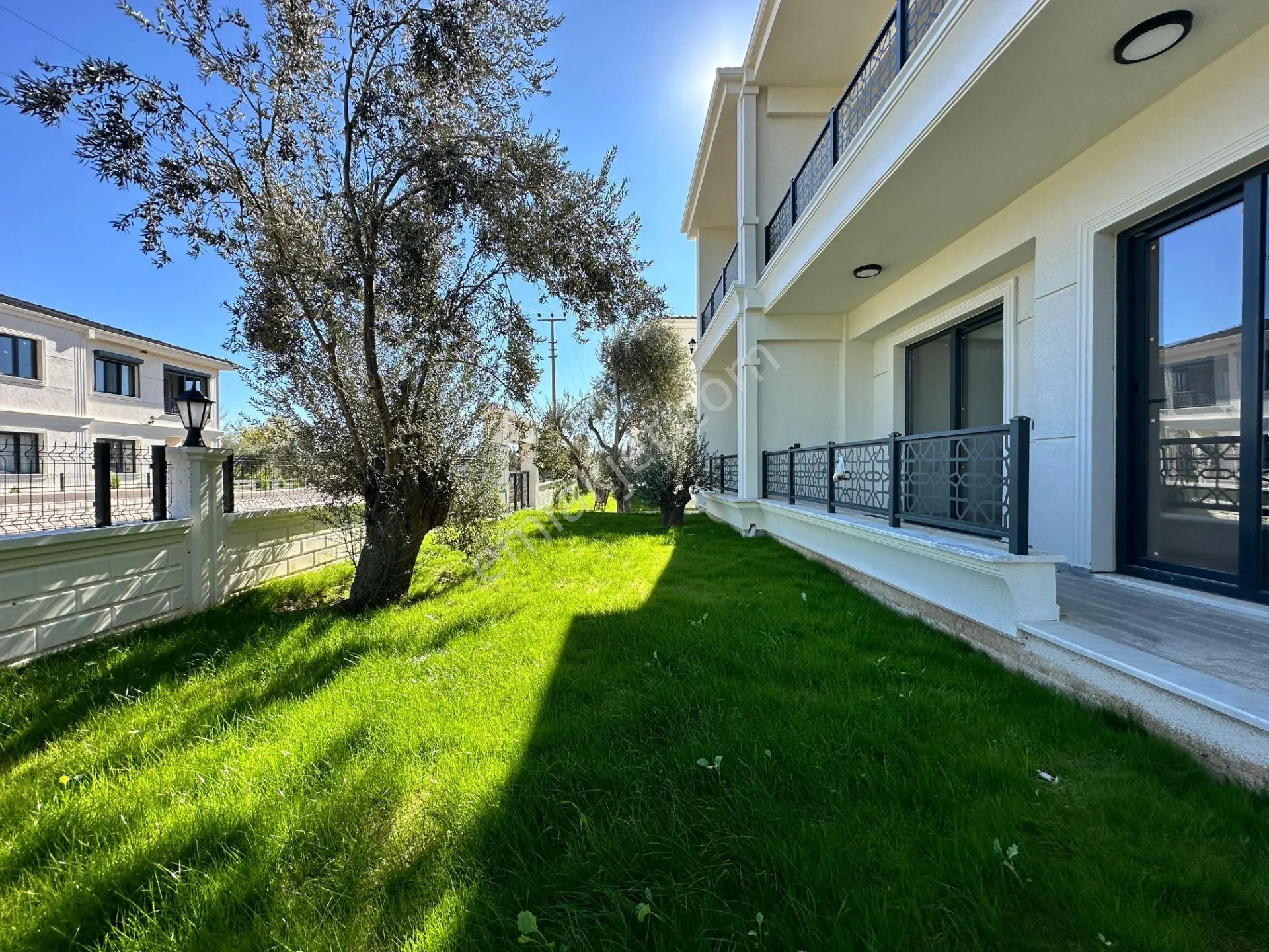 ꧁ Ay Emlaktan꧂güre'de Lüks Sitede Kuş Çıvıltılarıyla Huzur Bulacağınız Satılık 1+1 Şık Daire — fotoğraf 30