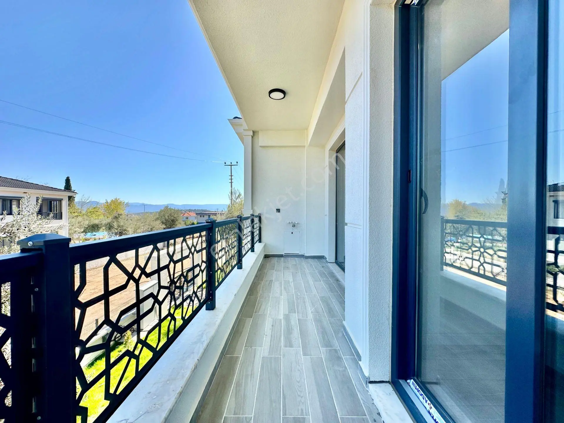꧁ Ay Emlaktan꧂güre'de Lüks Sitede Kuş Çıvıltılarıyla Huzur Bulacağınız Satılık 1+1 Şık Daire — fotoğraf 31