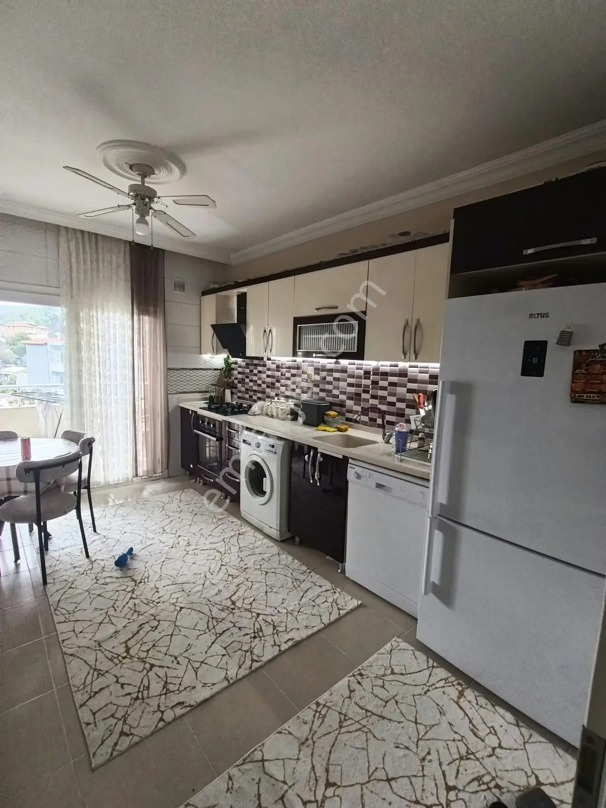 Oflaz Emlaktan Satılık 3+1 Daire — fotoğraf 12
