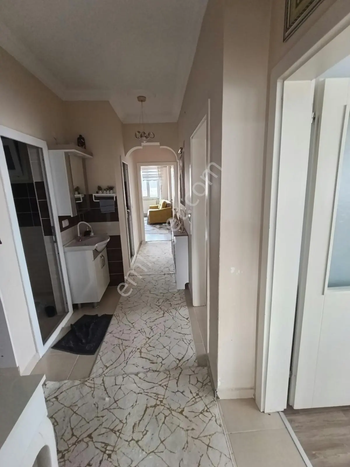 Oflaz Emlaktan Satılık 3+1 Daire — fotoğraf 14