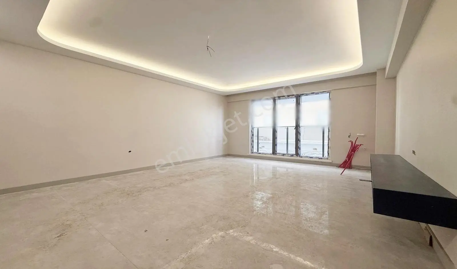 Vadi'den Hisarda Yeni Binada Modern Tasarımlı 2+0! — fotoğraf 2